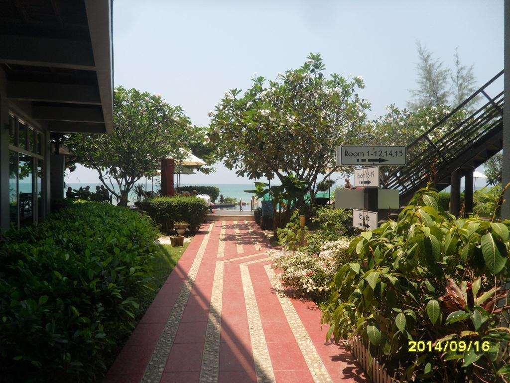 Maya Koh Lanta Resort Exterior photo