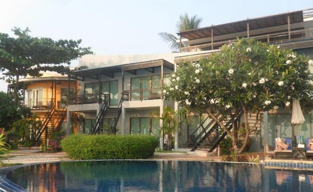 Maya Koh Lanta Resort Exterior photo