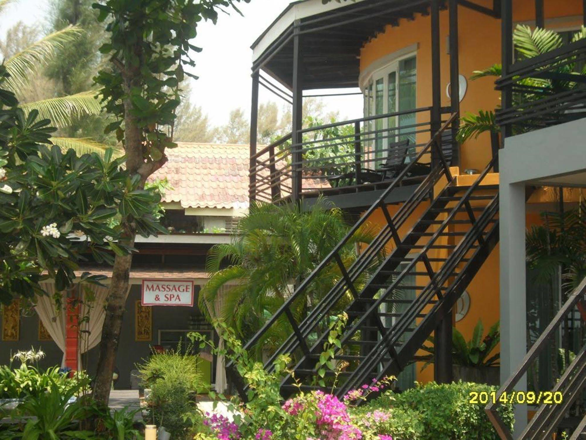 Maya Koh Lanta Resort Exterior photo